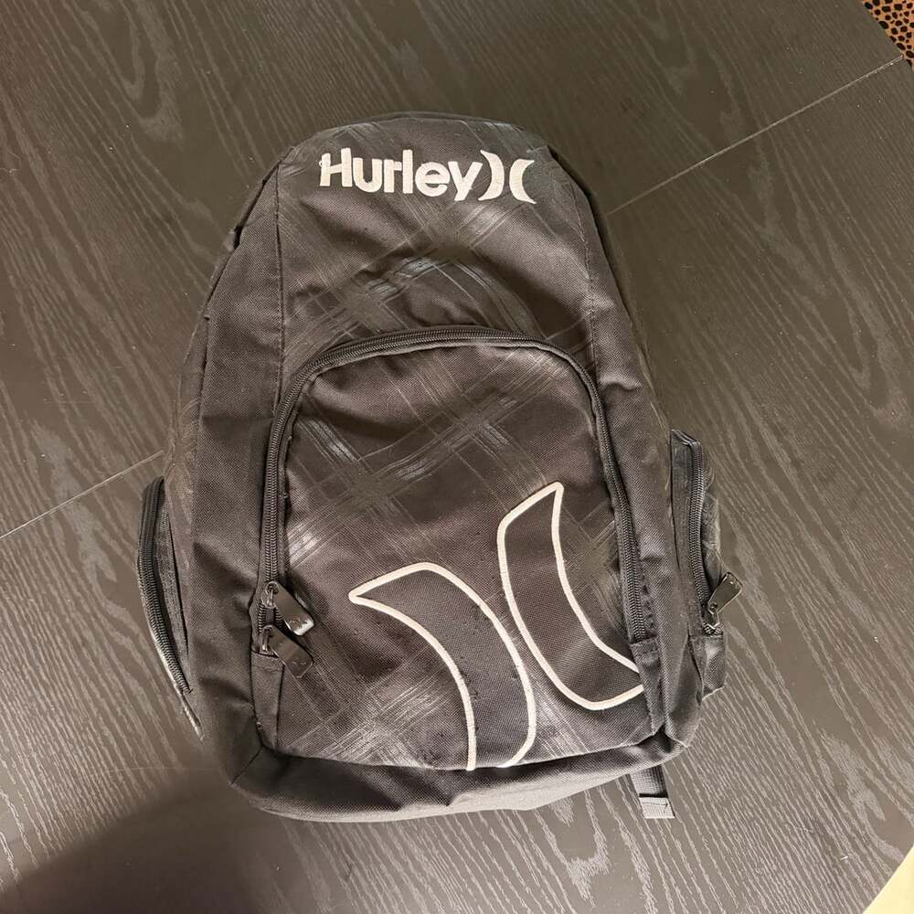 Hurley Black Plaid School Backpack Side Pockets Standard Size